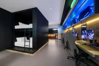 Gravity Space E-sports Hotel - Esports