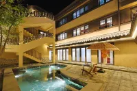 Huansen Guanluo Hotel, North Slope Distribution Center of Changbai Mountain