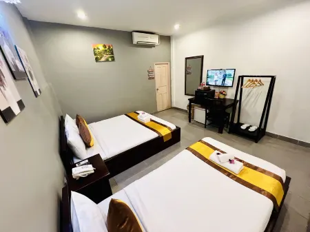 Sun Chakra Boutique Hotel Отели рядом с достопримечательностью «Уот Ауналом Монастери»