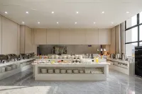 Lingbi Huangpu Hongtai Grand Hotel (LADI SHOPPING PLAZA) فنادق في لينغ بي