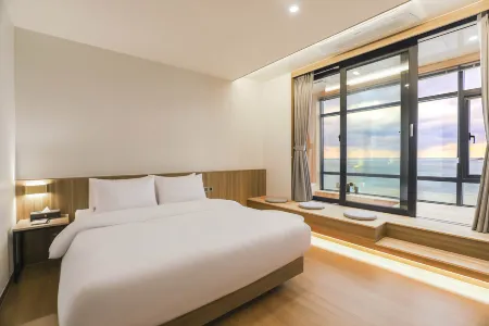 The Van Hotel