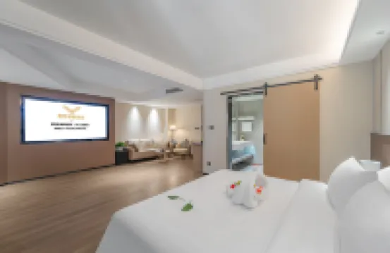 XIN LV Yige Hotel (CCMALL Times Square Branch) Hotels near Hongshan Park