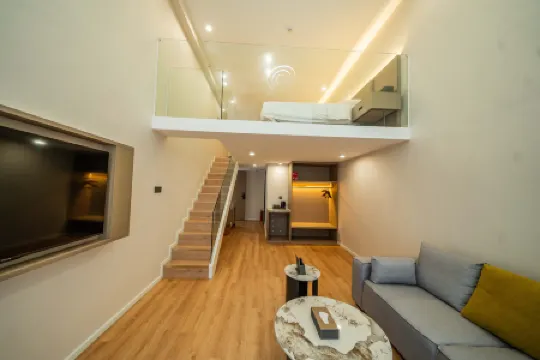 Boton International Apartment (Yangjiang City Government Service Center Yuanyang Lake Park Branch)