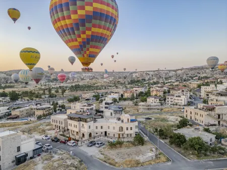 Unique Cappadocia Palace Отели рядом с достопримечательностью «Goreme Panorama»