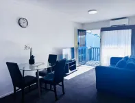 Merivale Court One Bedroom Apartment-Unit 8  호텔