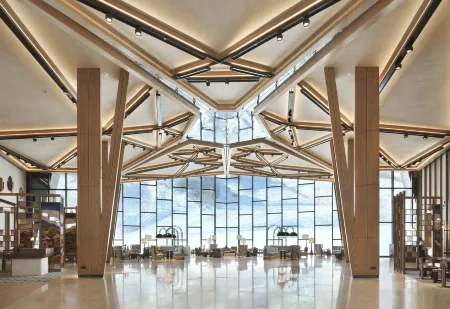 Holiday Inn Resort Kanas Hemu Отели рядом с достопримечательностью «Hemu Scenic Area»