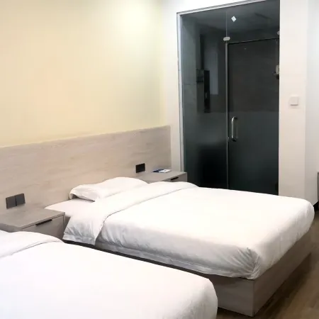 Zigong Banyin Fenglin Homestay