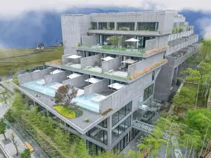 黃果樹朵貝雲舍