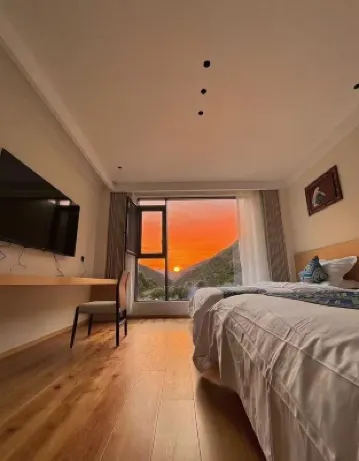 Yun Zhi Qi Homestay at Mount Siguniang (Shuangqiao Valley Scenic Area)