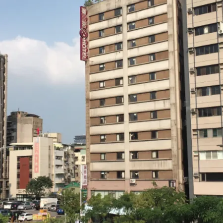 Ximen Relite Hotel Отели рядом с достопримечательностью «Симэньдин»