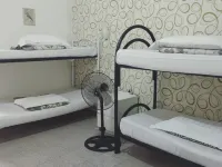 Hostel Castello Maggiore Hotels in Rom