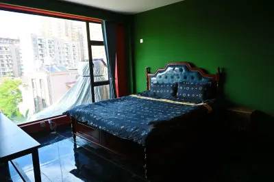 Thai-style Homestay Hotels near Yuanjiang Library