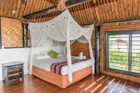 Crusoe's Retreat - Family Friendly Hotels in 
