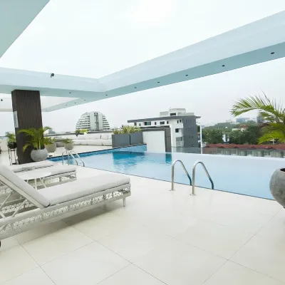 Accra Luxury Apartments at Essence Hotels near Dzorwulu