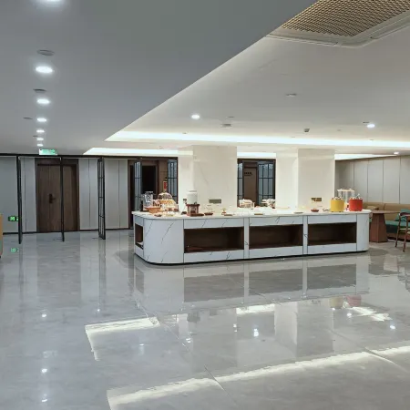 Boyuan Hotel (Lanzhou Old Street West Railway Station)