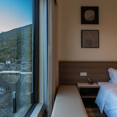 Endless Summer · Cloud Private Hot Spring Homestay(Siguniang Mountain)