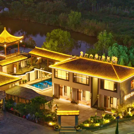 Floral Nanshan Yisu Homestay (Lushan Scenic Area Donglin Buddha)