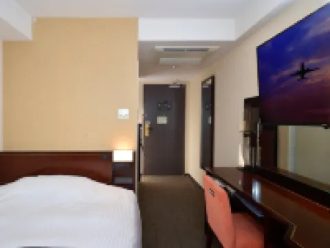 APA Hotel Haneda Anamori Inari Ekimae Hotels near Tenkubashi Station