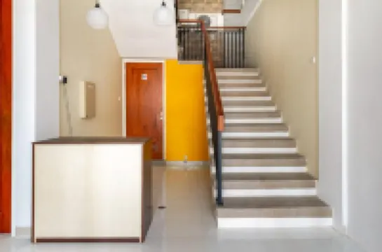 RedDoorz Syariah @ Kebraon Hotels in Karangpilang