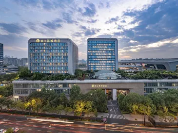 杭州火車東駅メトロポーロホテル