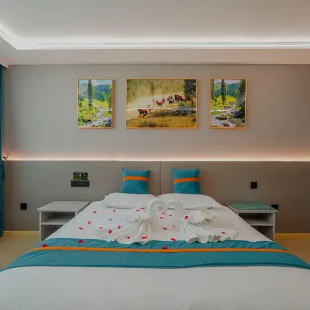 Changji Huaye Hotel