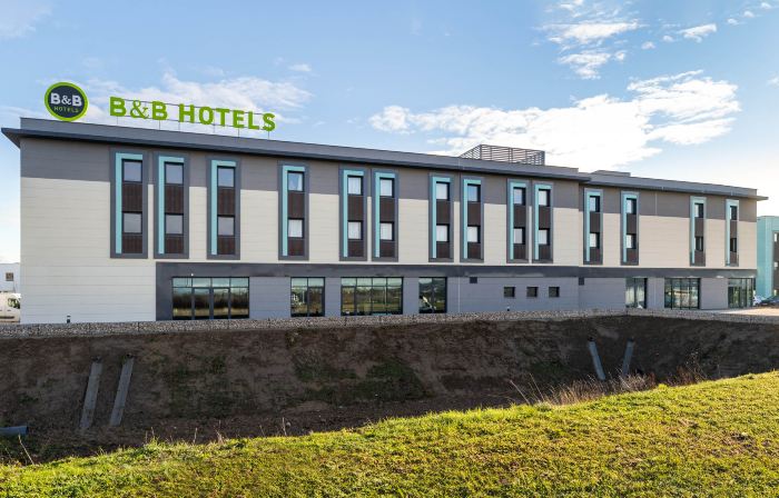 B&B HOTEL Massieux Genay