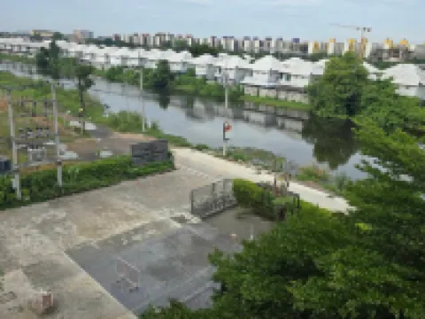 โรงแรมบ้านบางกอก 97 โรงแรมในรังสิต