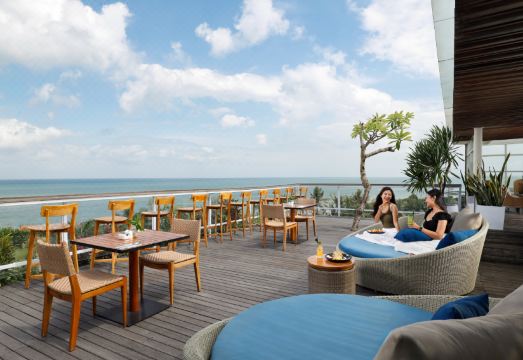 3. 아스톤 캉구 비..