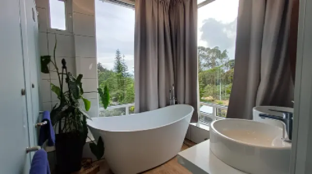 Sling & Stone Mountain Suites Hotels near Sosodikon Campsite