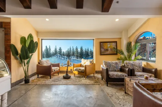 Jiangsu·Jinxi Surprise Castle Resort Homestay (Buerjin Kanas Taqiao Branch)