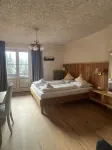 LAKE & RIVER Hotel
