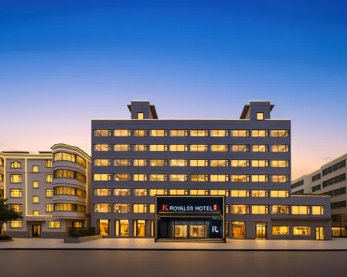 R ROYALSS HOTEL (Luohe Renmin Road Xintiandi Pedestrian Street Branch) 뤄허 호텔