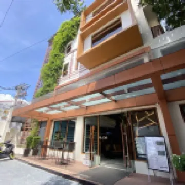 Ferra Hotel and Garden Suites