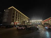 Jiashenglun Hotel - 2-Star
