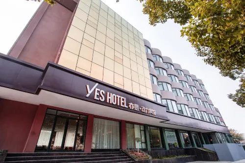 Yes Hotel - 3-Star