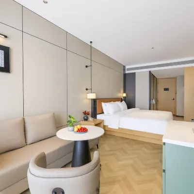 SMILE · DESIGNER HOTEL (Changchun Hongqi Street Wanda Plaza Branch) Hotels near Zhongtai Ocean World