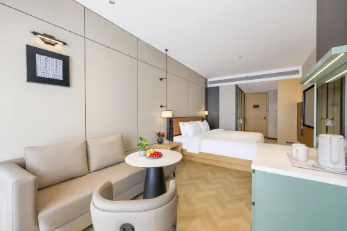 SMILE · DESIGNER HOTEL (Changchun Hongqi Street Wanda Plaza Branch)