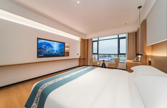 德源智能酒店（瑞麗弄島鎮店）