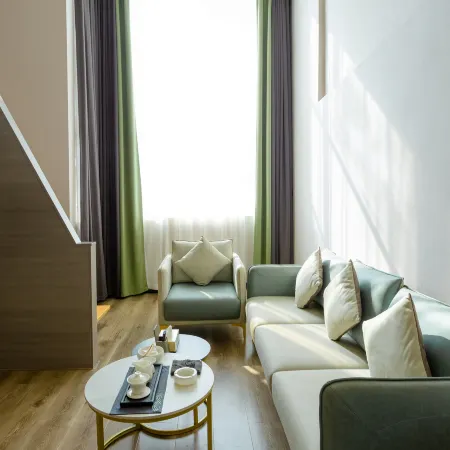 Quanzhou Dehua Yixuan Crossing Hotel (Cidu Avenue Branch)