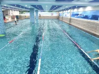 Voda Garden Hotel - مسبح