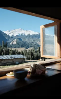 YUNZEE｜Secret Mountain Retreat Holiday Homestay (Kanas Tourist Service Center Branch)
