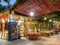 Turpan Momingpinju Homestay (Grape Valley Scenic Area Qingwa Lane) Ξενοδοχεία στην πόλη Τούρπαν