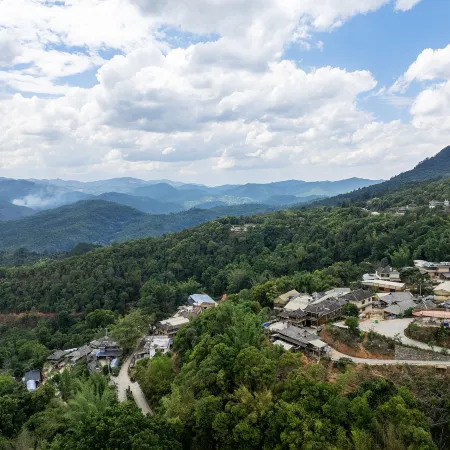 Wengwa Ancient Village, Jingmai Mountain · Erhong Mountain Lodge