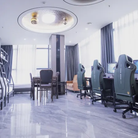 Linyi Bobo Xiong E-sports Hotel Отели в г. Линьли