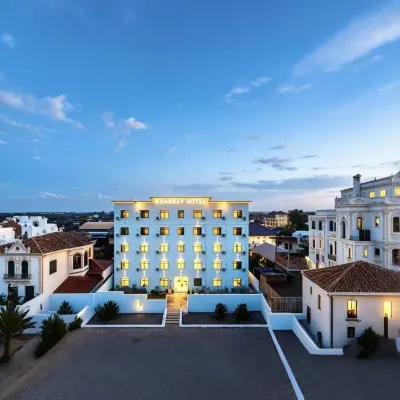 Khamsay Hotel（Outdoor Pool & National University ） โรงแรมใกล้พิพิธภัณฑ์ผ้าลาว