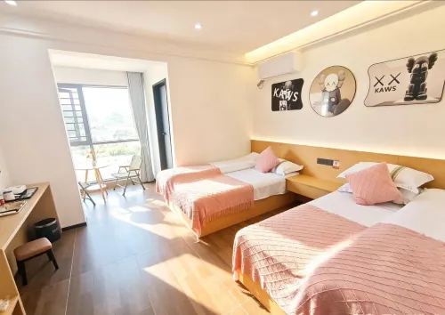 Guanchuan Hotel (Anshun West High-Speed Railway Station)