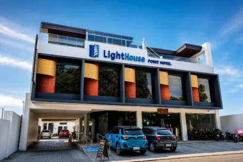โรงแรมไลท์เฮ้าส์พอยท์ - พร้อมอาหารเช้า