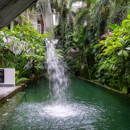 Baitong Hotel & Resort