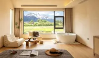 Wuyueli・Daydream丨Full View360° Panoramic Sunshine Golden Mountain Boutique Stay (Baisha Old Town) - balcony