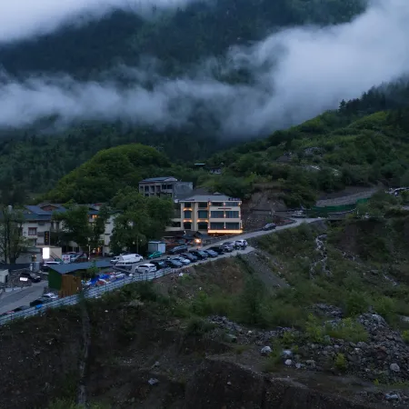 YunManBanShan(Jiuzhaigou Visitor Center Hotel)